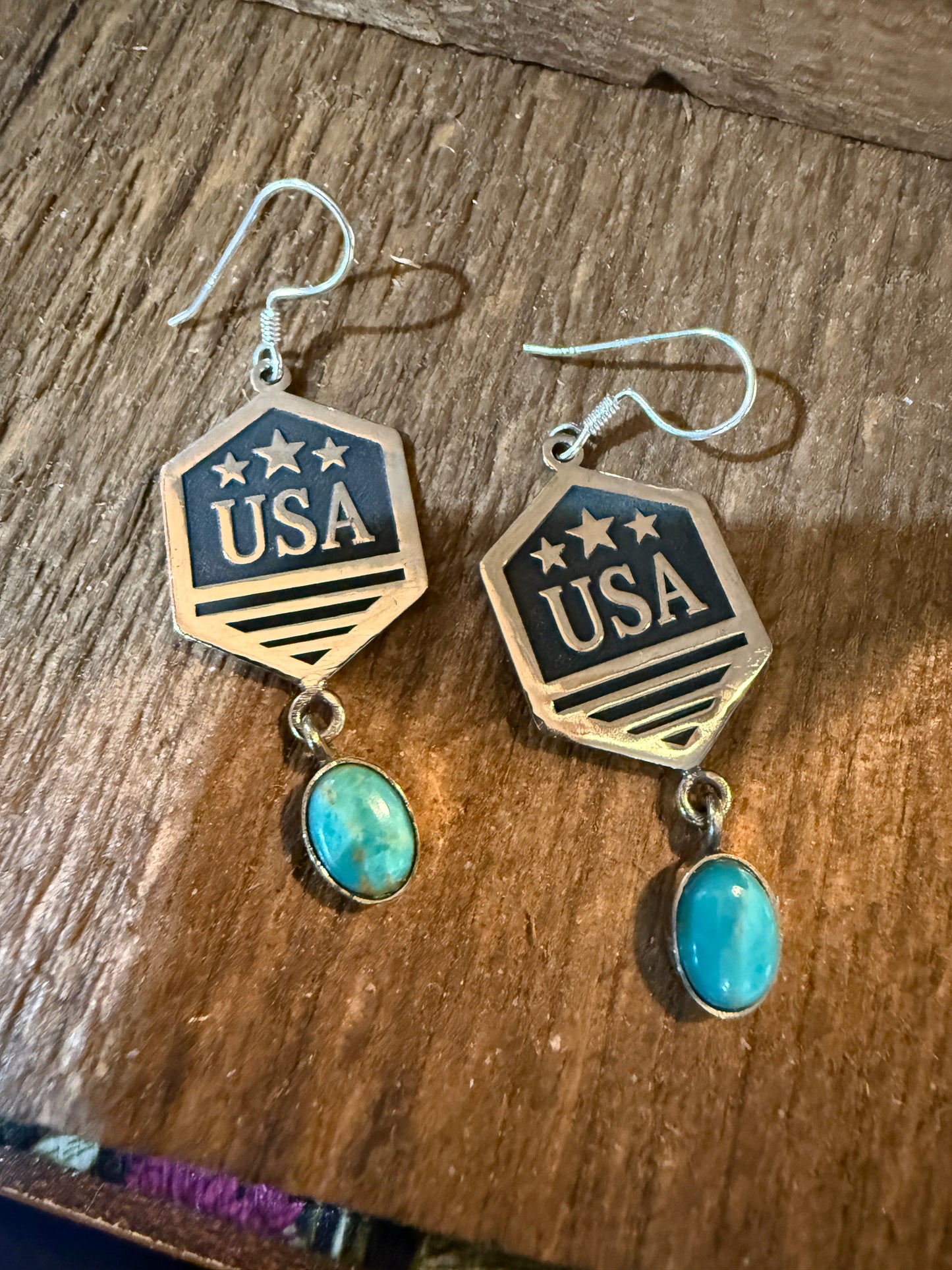USA America Patriots Kingman Turquoise Sterling Silver Wire Drop Earrings 2 Inch