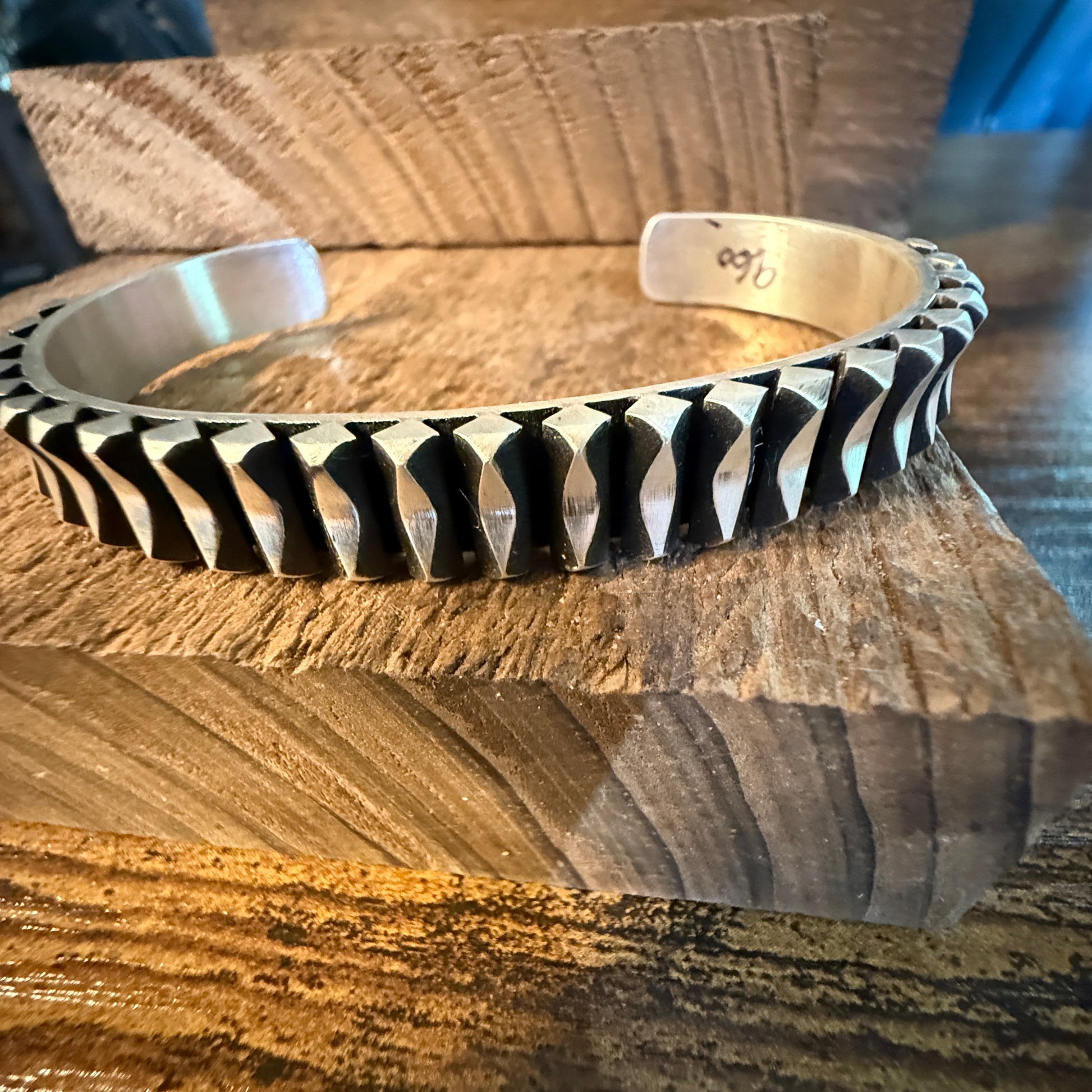 Native Handmade L. Tahe Thick Sterling Silver Cuff Bangle Size Large Wild West Boho