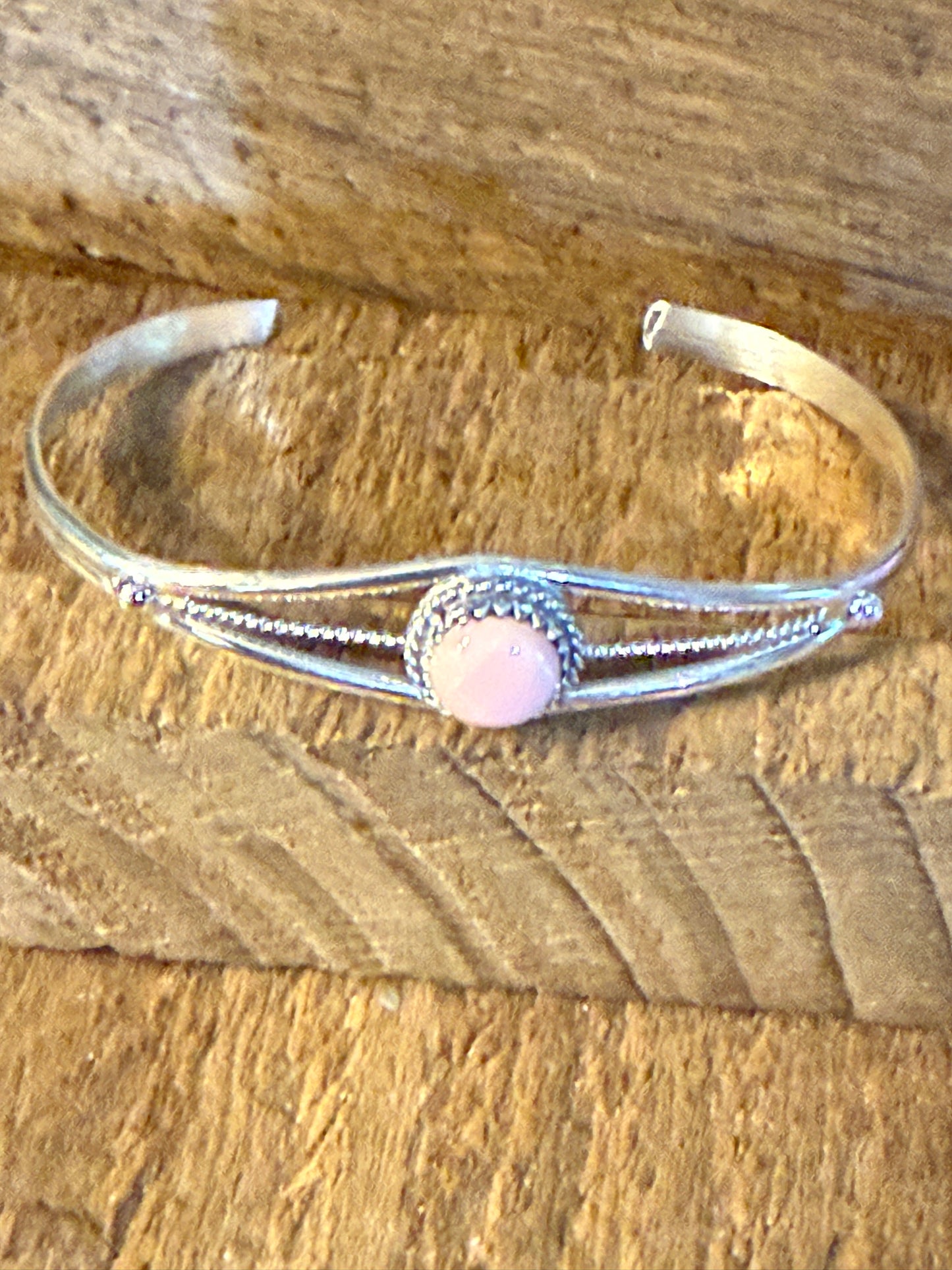 Ester White Navajo Handmade Pink Conch Cuff Bangle in Sterling Silver Size Small Silver Elegant