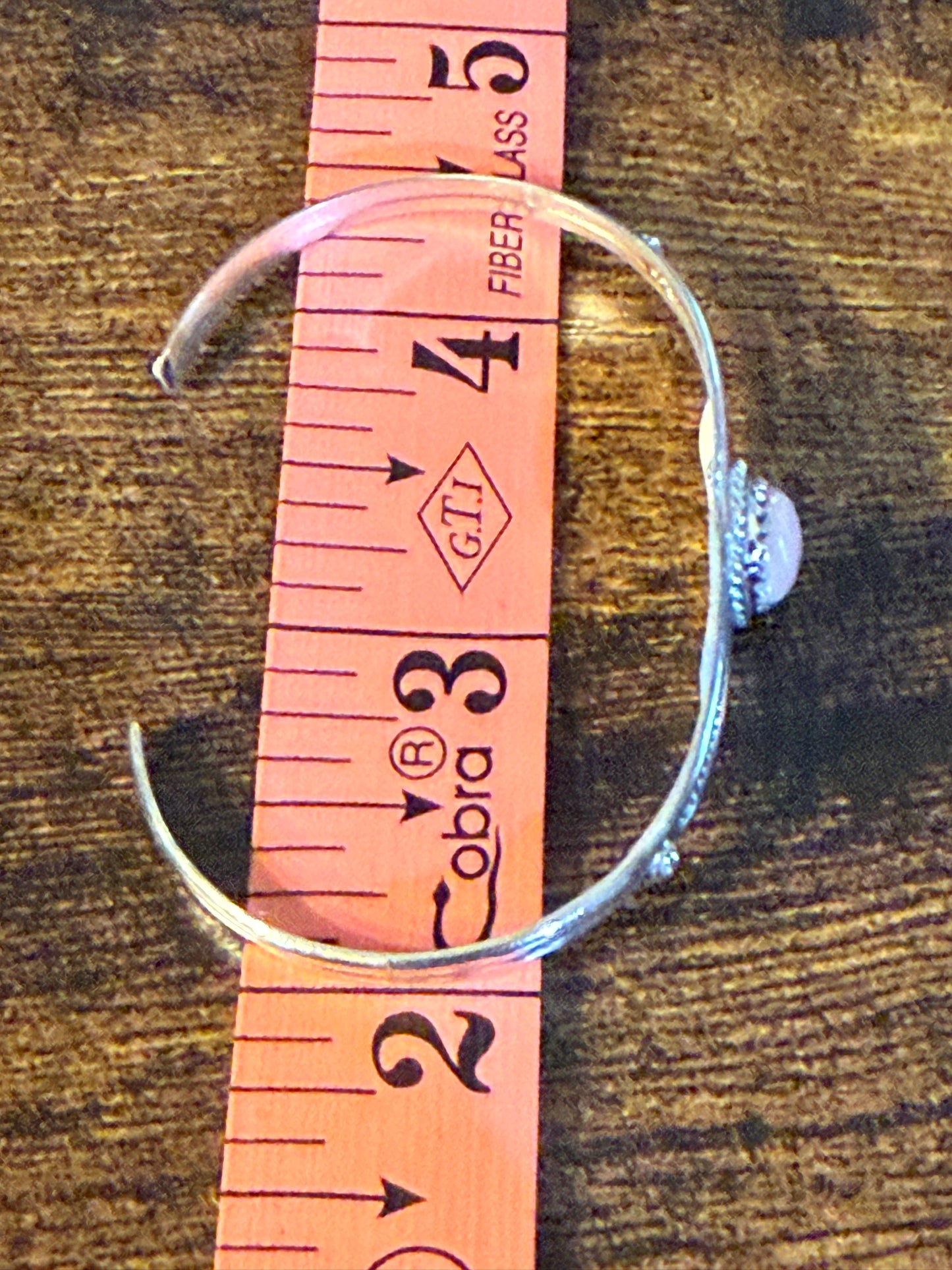 Ester White Navajo Handmade Pink Conch Cuff Bangle in Sterling Silver Size Small Silver Elegant