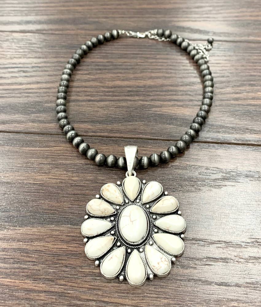 Handmade Navajo Natural White Turquoise, Faux Silver Pearls Necklace