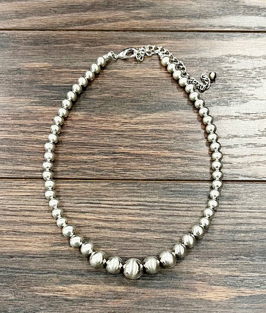 Handmade Faux Graduated Silver Navajo Bead Necklace Graduated 16 To 21 Inch