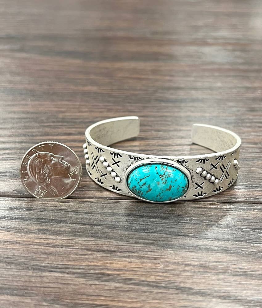 Navajo Turquoise Natural Stone Cuff Bracelet Antique Silver Tone Jewelry