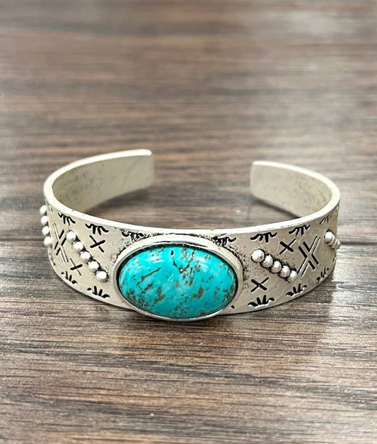 Navajo Turquoise Natural Stone Cuff Bracelet Antique Silver Tone Jewelry